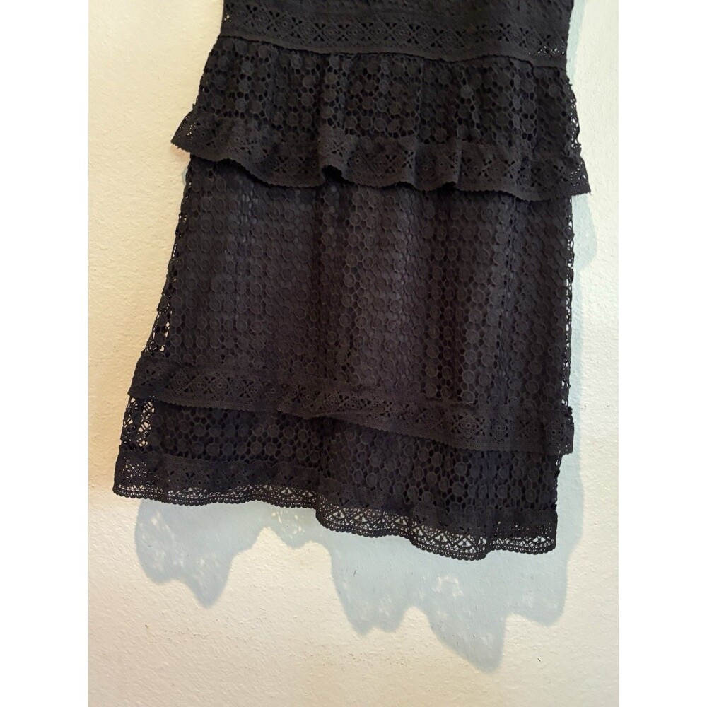 She + Sky Size Large Women's Navy Lace Short Sleeve Tiered Dress Lined - Picture 3 of 8